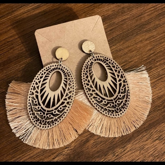 Jewelry - Boutique Earrings